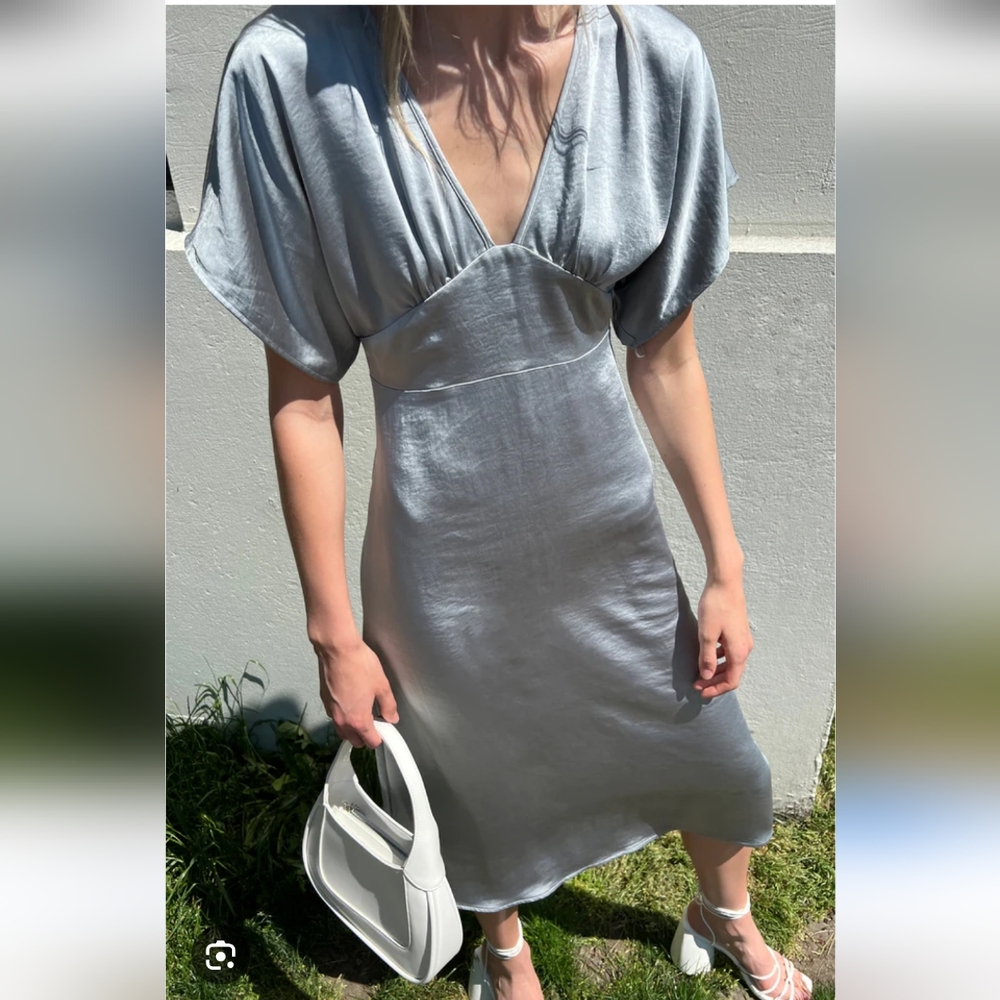 Oak + fort satin olive green Midi dress